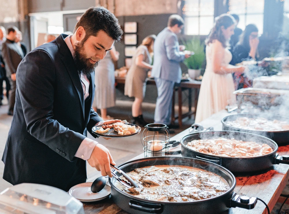 Catering vom Gewölbe³ mit Speisen für eine Hochzeit